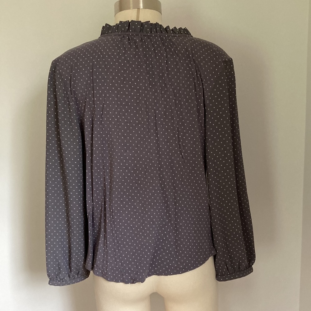 Gray Loft Polka Dot Top - Picture 4 of 6